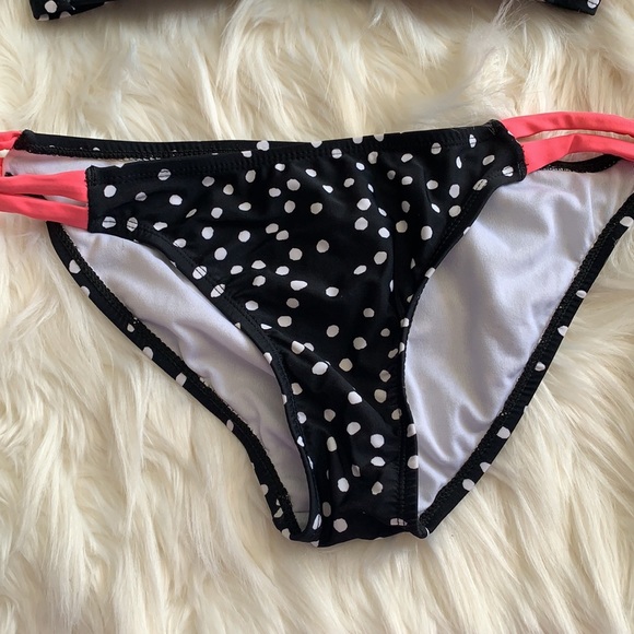 Coral straps with black and white polka dot Arizona Jean co bikini size small - Picture 2 of 7